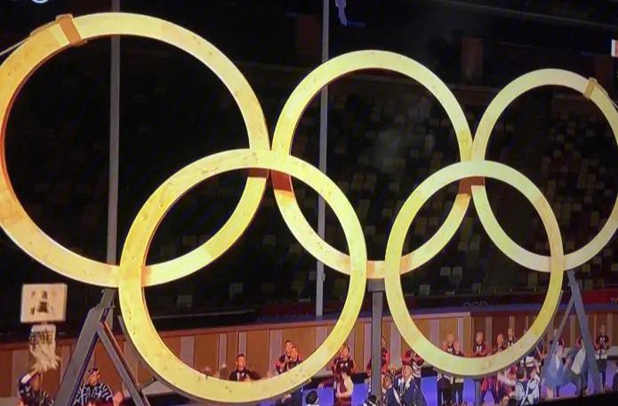 日本奥运会开幕式吓人场面的故事